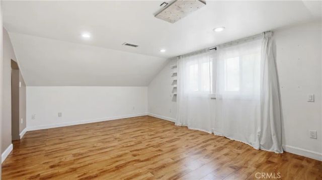 10568 Foothill, Sylmar, CA 91342