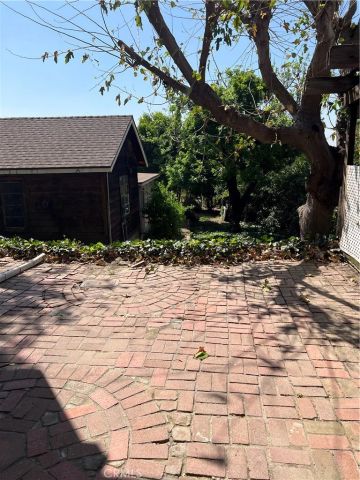 10568 Foothill, Sylmar, CA 91342