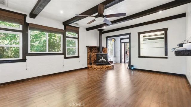 10568 Foothill, Sylmar, CA 91342