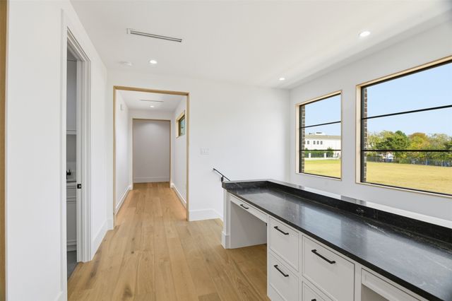 4929 Newmore Avenue, Dallas, TX 75209