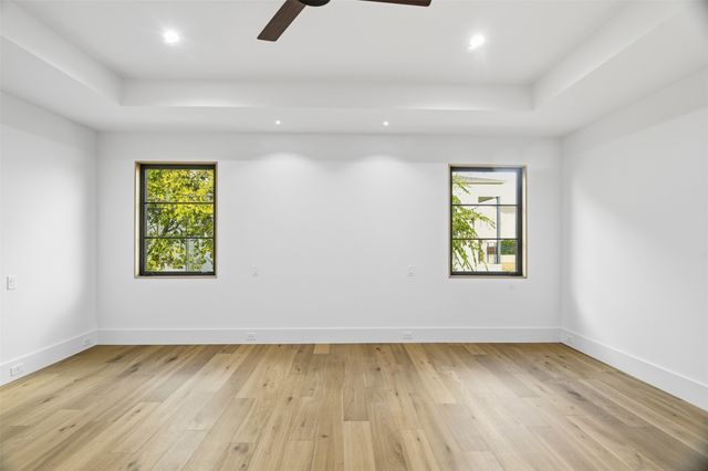 4929 Newmore Avenue, Dallas, TX 75209