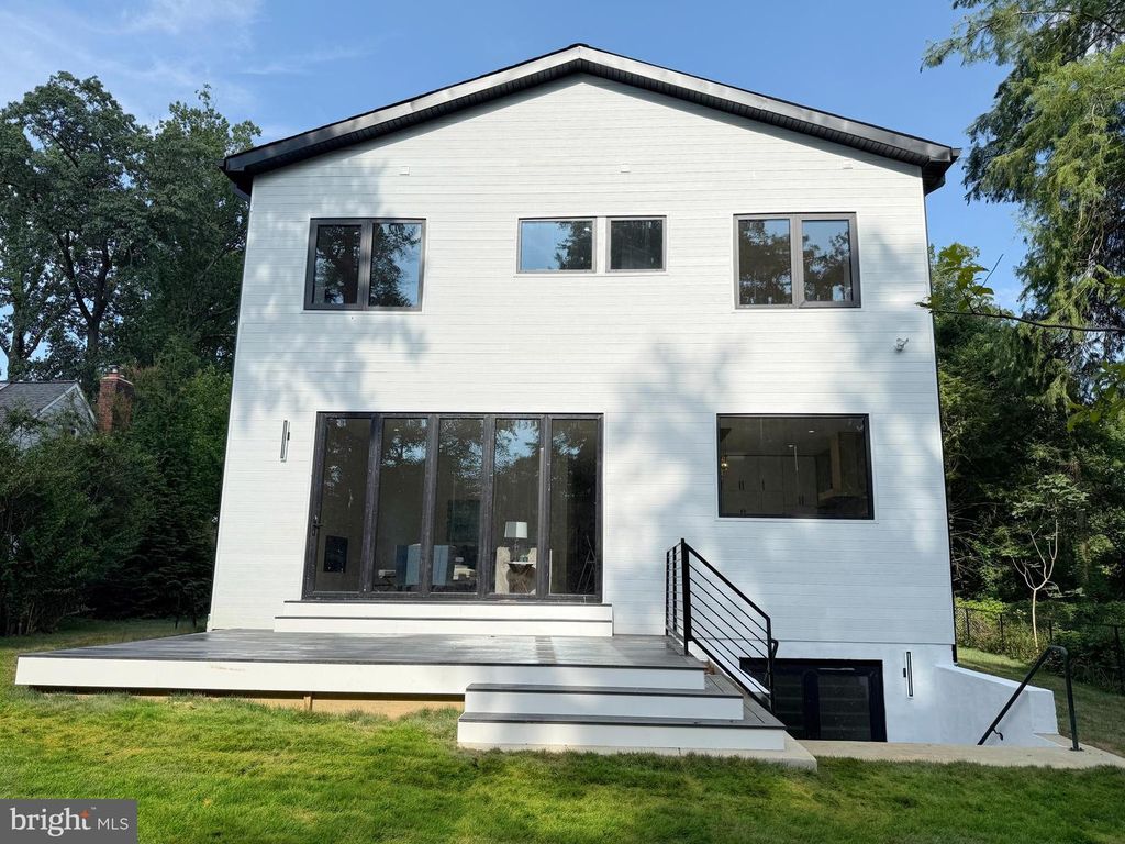 8908 MOHAWK LANE, Bethesda, MD 20817