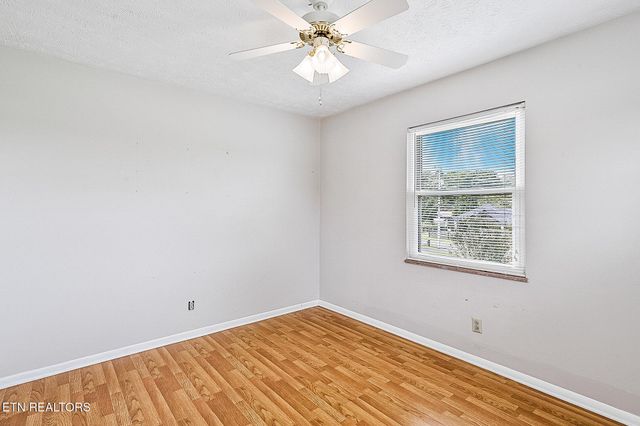 7518 Washington Pike, Corryton, TN 37721