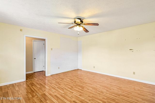 7518 Washington Pike, Corryton, TN 37721