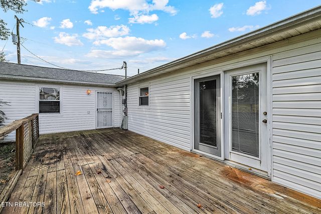 7518 Washington Pike, Corryton, TN 37721