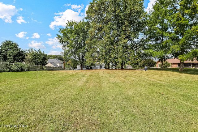 7518 Washington Pike, Corryton, TN 37721
