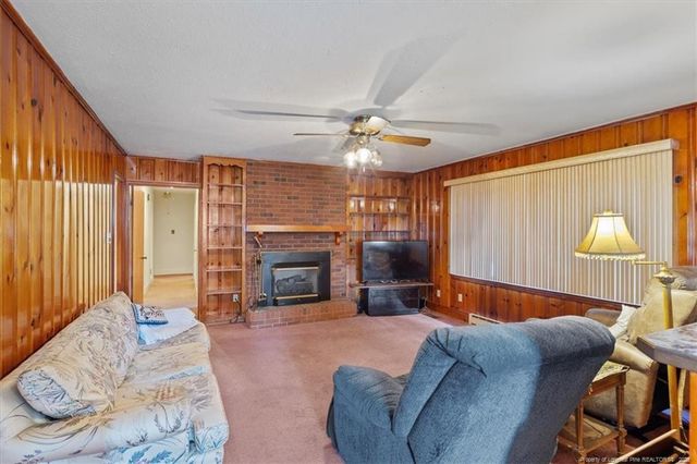 488 N Fayetteville Street, Parkton, NC 28371