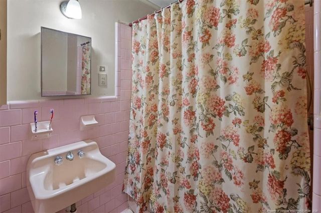 488 N Fayetteville Street, Parkton, NC 28371