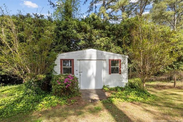 488 N Fayetteville Street, Parkton, NC 28371