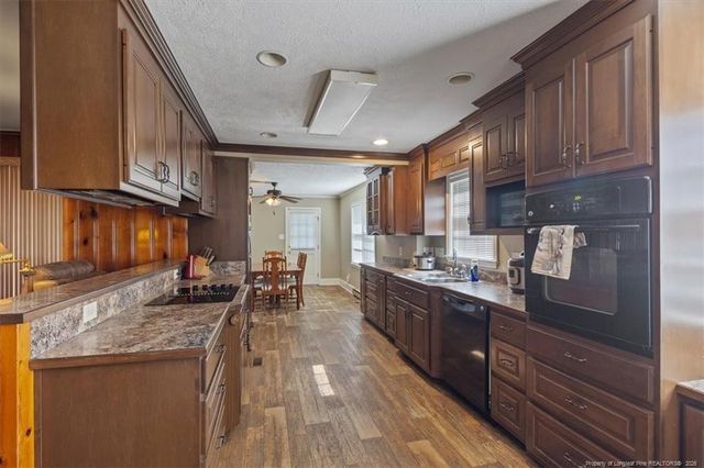 488 N Fayetteville Street, Parkton, NC 28371