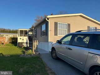 10655 BAILEY SPRINGS LN #12, Waynesboro, PA 17268