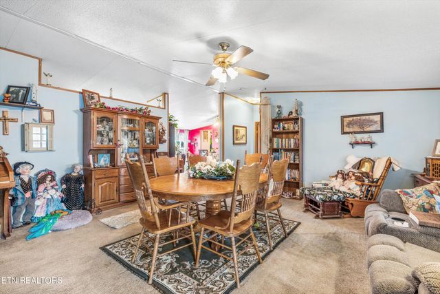 534 Old Stage Rd Off Rd, Dandridge, TN 37725