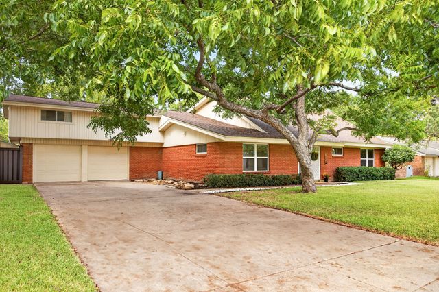 3608 Wooten Drive, Fort Worth, TX 76133