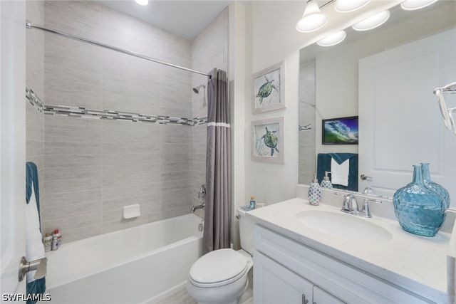 19200 Aqua Shore DR, Fort Myers, FL 33913