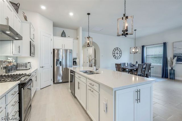 19200 Aqua Shore DR, Fort Myers, FL 33913