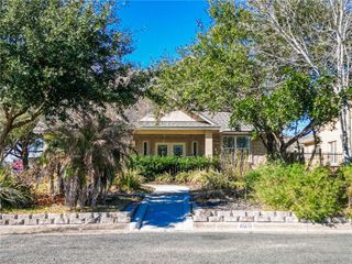 460 Del Mar Blvd, Corpus Christi, TX 78404