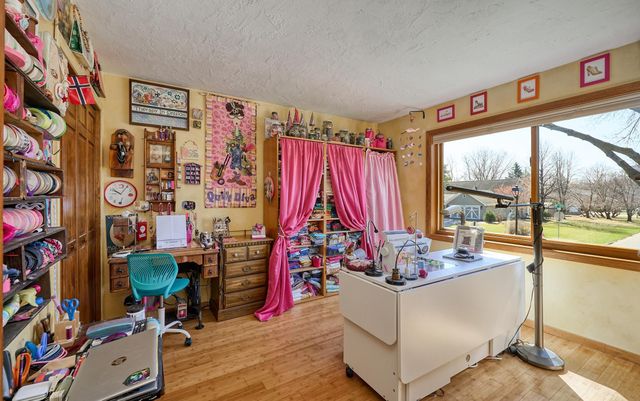 11230 48th Avenue N, Plymouth, MN 55442