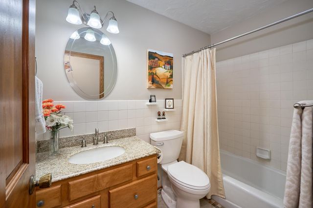 11230 48th Avenue N, Plymouth, MN 55442