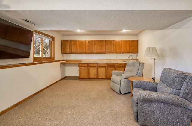 11230 48th Avenue N, Plymouth, MN 55442