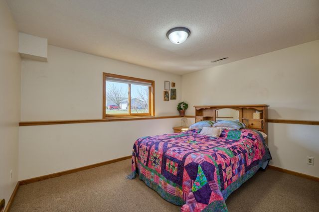 11230 48th Avenue N, Plymouth, MN 55442