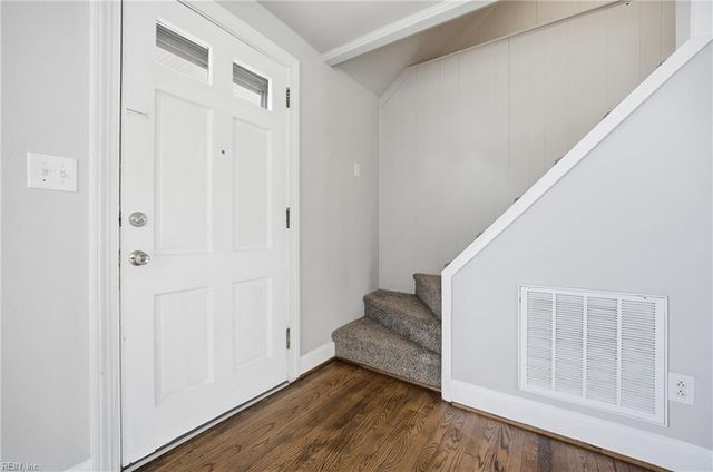 806 Wright AVE, Chesapeake, VA 23324