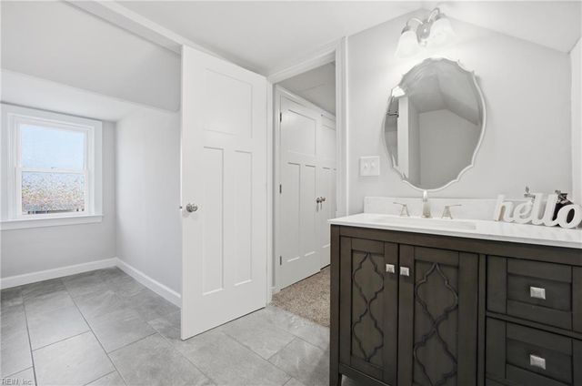 806 Wright AVE, Chesapeake, VA 23324