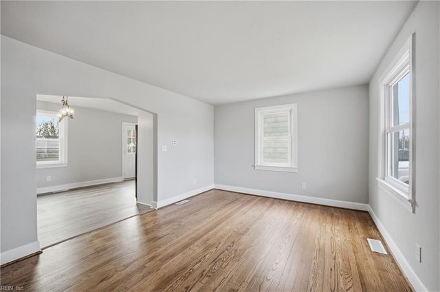 806 Wright AVE, Chesapeake, VA 23324