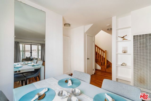 746 N Dillon Street, Los Angeles, CA 90026