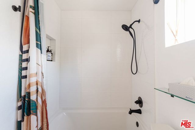 746 N Dillon Street, Los Angeles, CA 90026