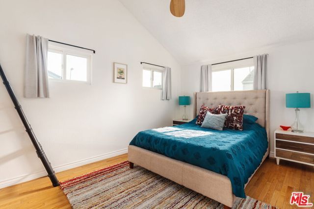 746 N Dillon Street, Los Angeles, CA 90026