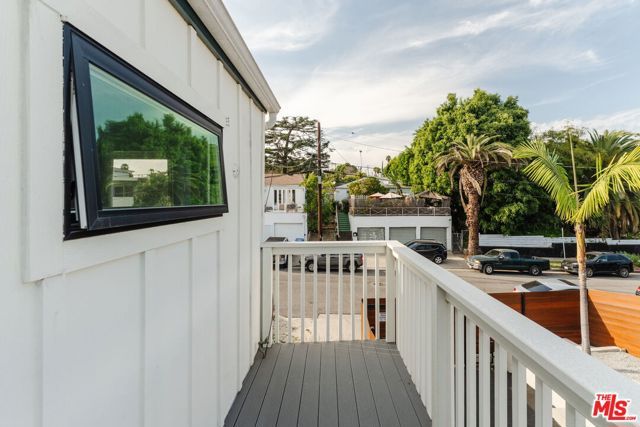 746 N Dillon Street, Los Angeles, CA 90026