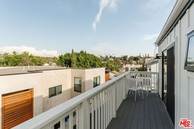 746 N Dillon Street, Los Angeles, CA 90026