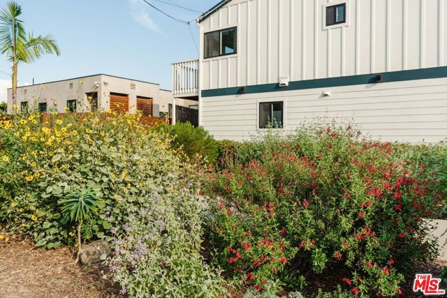 746 N Dillon Street, Los Angeles, CA 90026