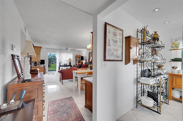 9481 Sunrise Lakes Boulevard 310, Sunrise, FL 33322