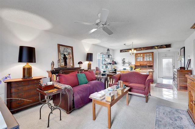 9481 Sunrise Lakes Boulevard 310, Sunrise, FL 33322