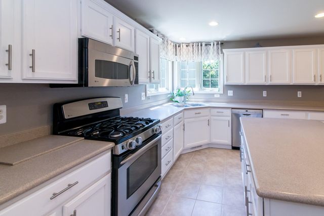 1241 Bicentennial Parkway, Pittsfield Charter Twp, MI 48108