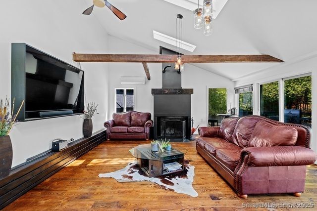 564 Hubbard Road, Killingly, CT 06239