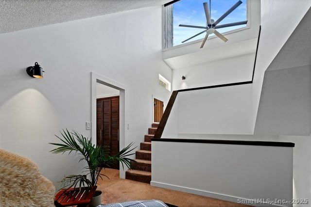 564 Hubbard Road, Killingly, CT 06239