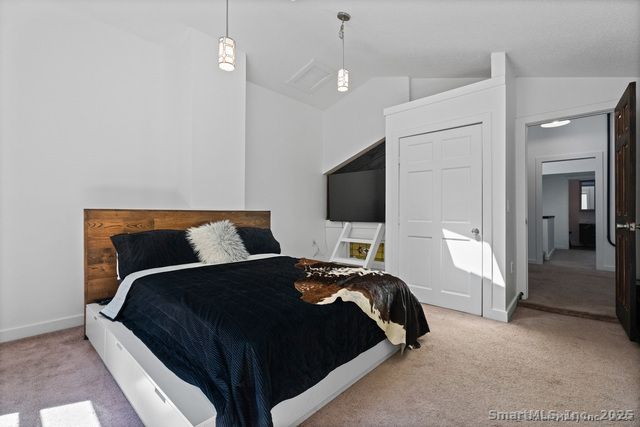 564 Hubbard Road, Killingly, CT 06239