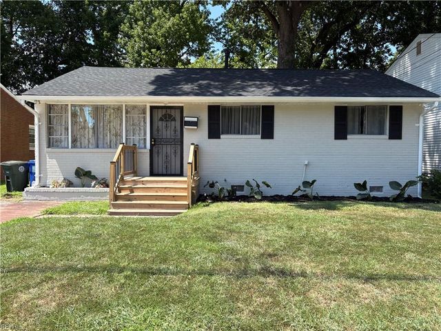637 44th ST, Newport News, VA 23607