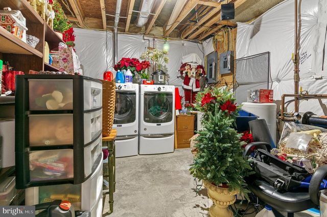 1536 WINFIELDS LN, Gambrills, MD 21054