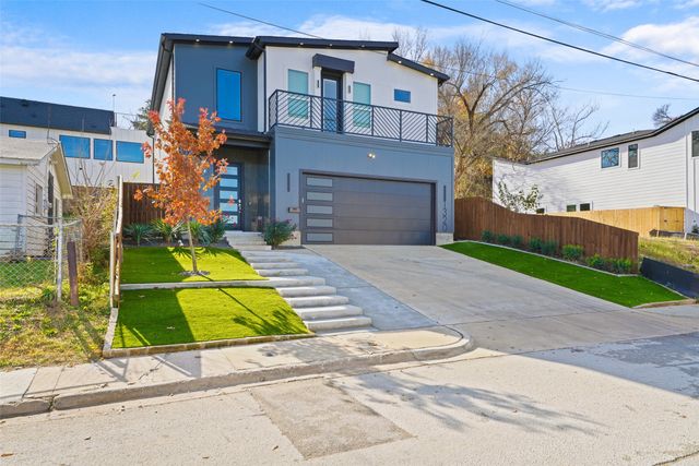 1320 Compton Street, Dallas, TX 75203