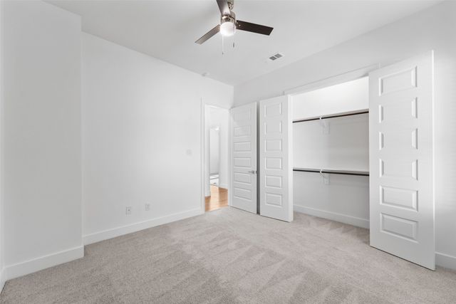 1320 Compton Street, Dallas, TX 75203