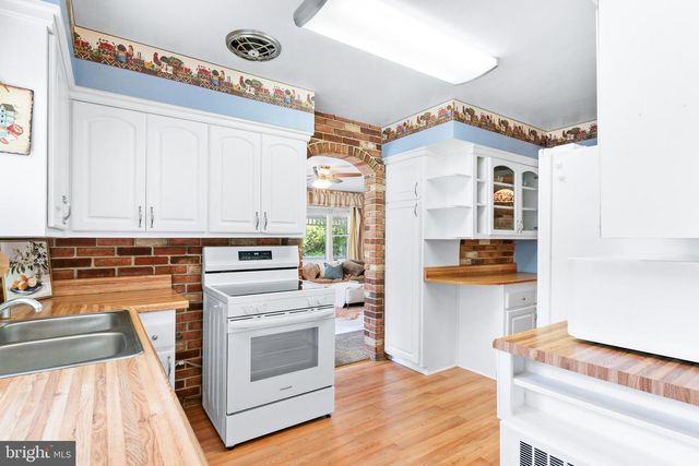 25701 WRIGHT RD, Damascus, MD 20872