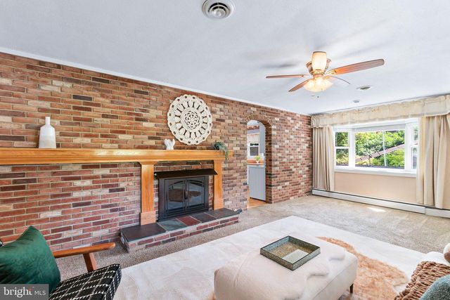 25701 WRIGHT RD, Damascus, MD 20872