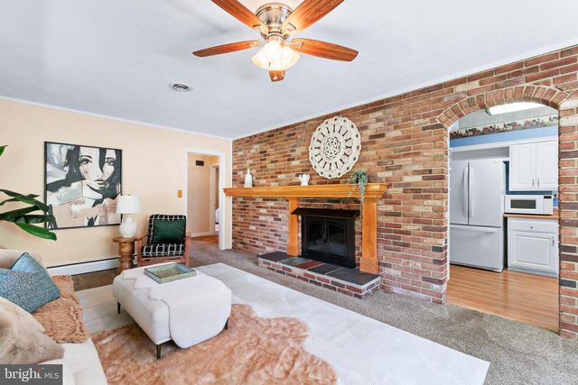 25701 WRIGHT RD, Damascus, MD 20872