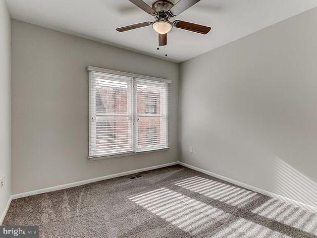136 WELCOME ALY, Baltimore, MD 21201