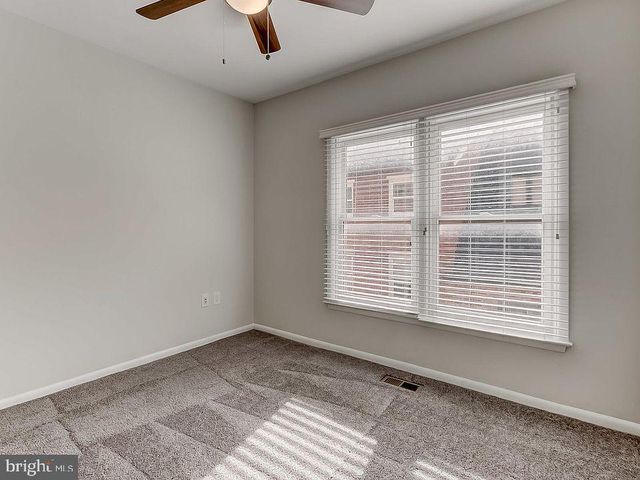136 WELCOME ALY, Baltimore, MD 21201