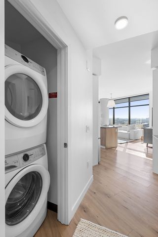 1212 Demonbreun St Apt 2102, Nashville, TN 37203