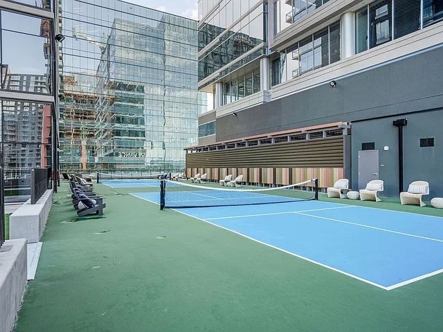 1212 Demonbreun St Apt 2102, Nashville, TN 37203